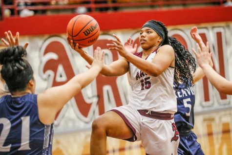 Senior Tadriana Heard drives in for a lay-up in a recent win over Reavis.